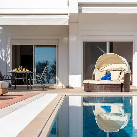 فيلة Kivotos لاردوس