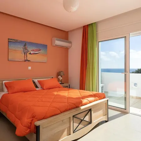 Kivotos Villa Lardos