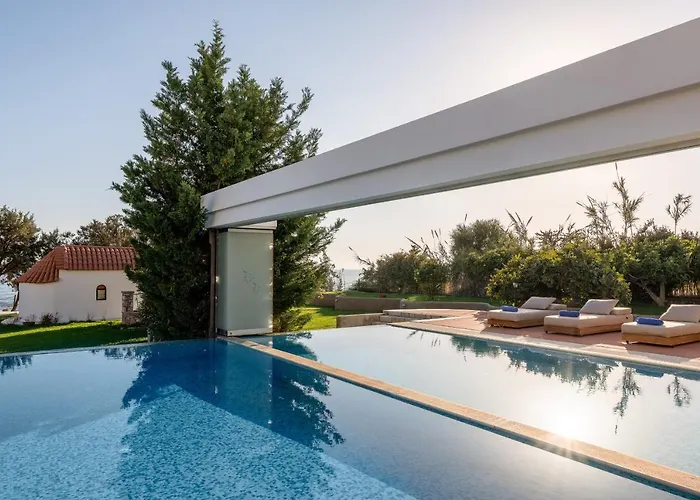 Kivotos Villa *
